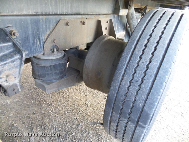 image for item DD8288 2000 Sterling L7500 rollback truck