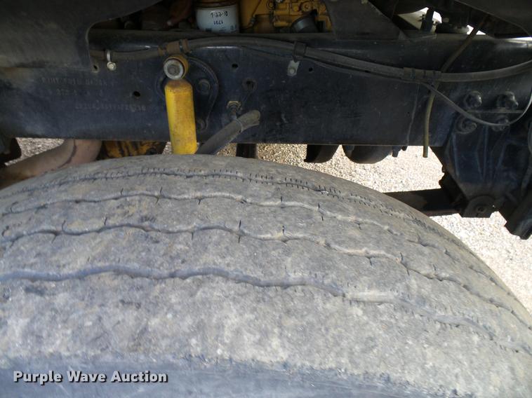 image for item DD8288 2000 Sterling L7500 rollback truck