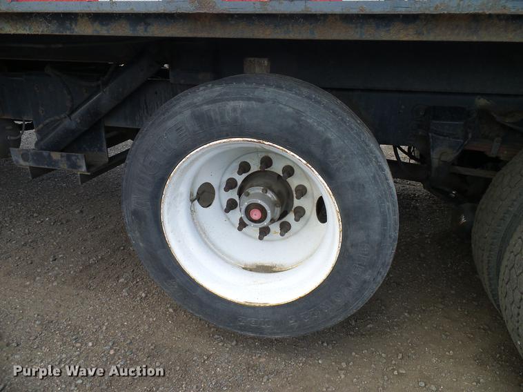 image for item DD8288 2000 Sterling L7500 rollback truck