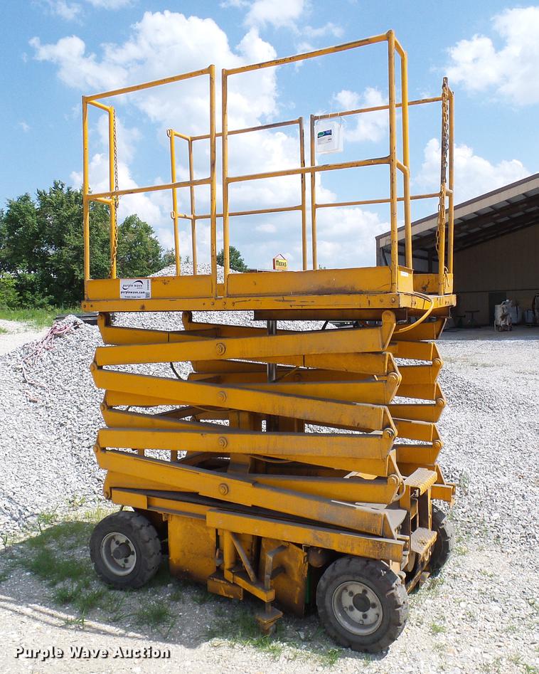 image for item DD8593 Flying Tiger 5001 scissor lift