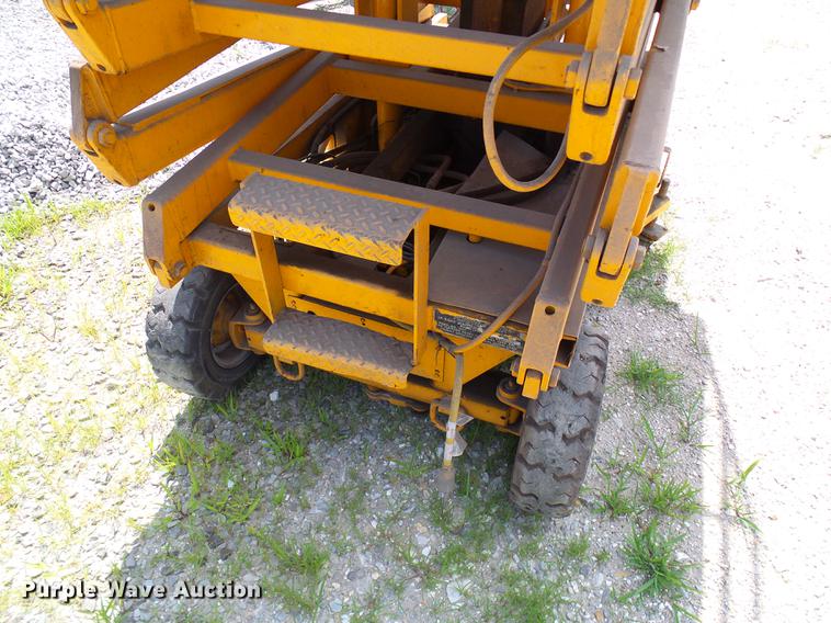 image for item DD8593 Flying Tiger 5001 scissor lift