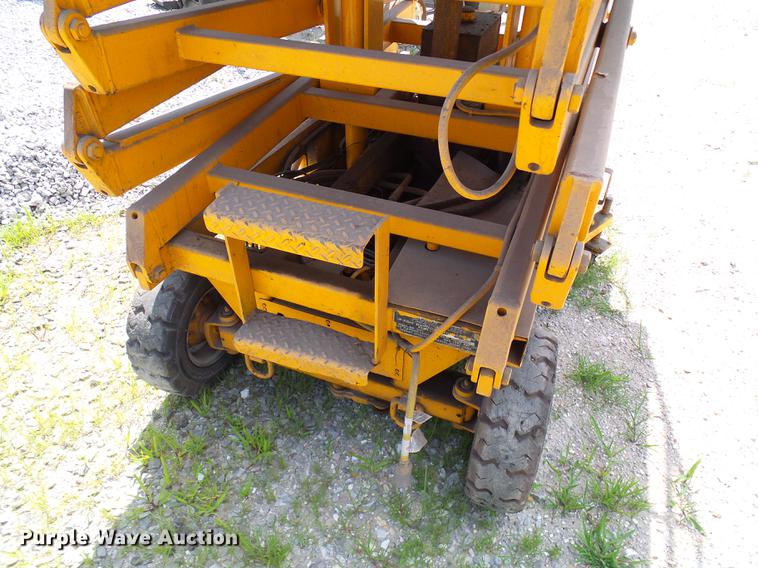 image for item DD8593 Flying Tiger 5001 scissor lift