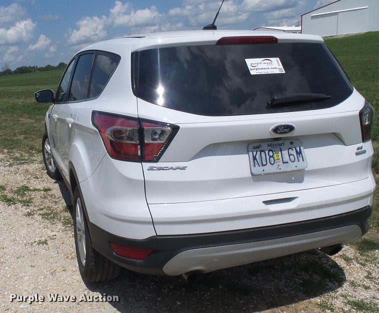 image for item DD8601 2017 Ford Escape SUV