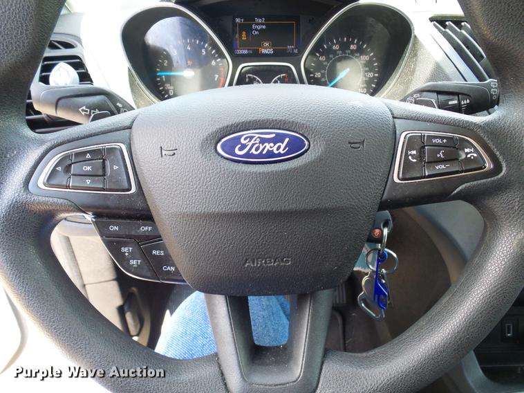 image for item DD8601 2017 Ford Escape SUV