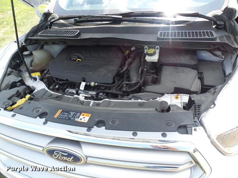 image for item DD8601 2017 Ford Escape SUV