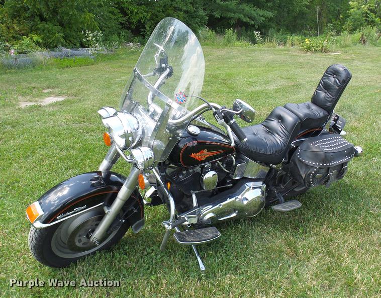 image for item DD8603 1993 Harley Davidson FLSTC Softtail motorcycle