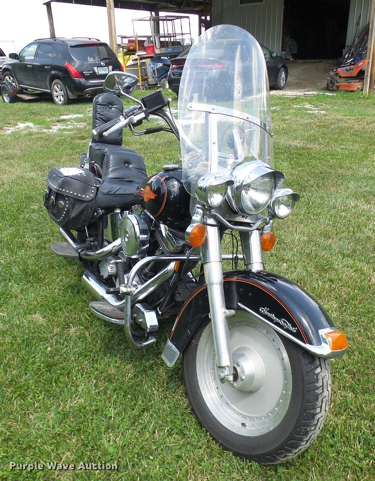 image for item DD8603 1993 Harley Davidson FLSTC Softtail motorcycle