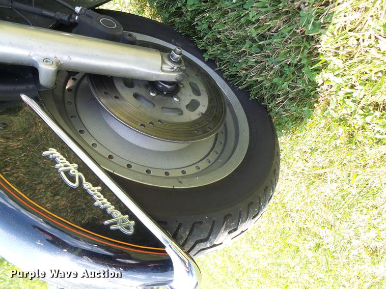 image for item DD8603 1993 Harley Davidson FLSTC Softtail motorcycle