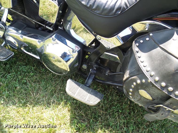image for item DD8603 1993 Harley Davidson FLSTC Softtail motorcycle