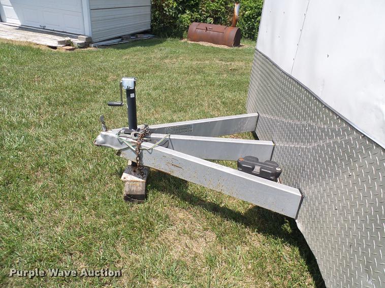 image for item DD8604 2001 Wells Cargo enclosed cargo trailer