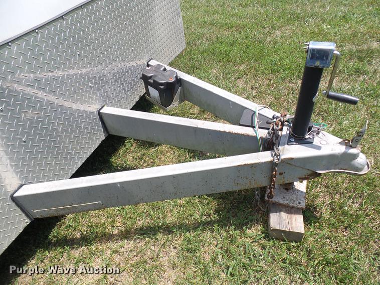 image for item DD8604 2001 Wells Cargo enclosed cargo trailer