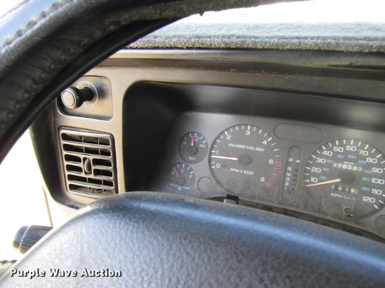 image for item DD8829 1995 Dodge Ram 1500 pickup truck