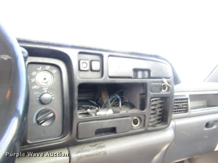 image for item DD8829 1995 Dodge Ram 1500 pickup truck