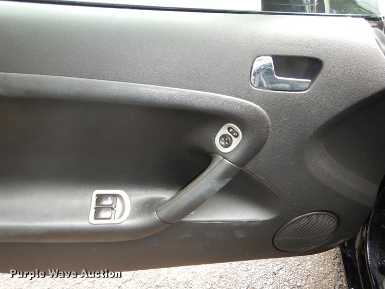 image for item DE1793 2006 Pontiac Solstice convertible