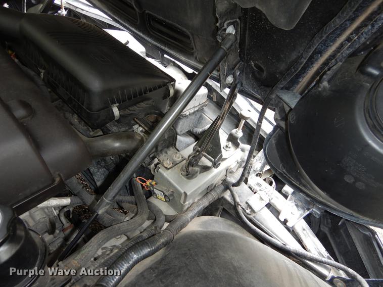 image for item DE1793 2006 Pontiac Solstice convertible