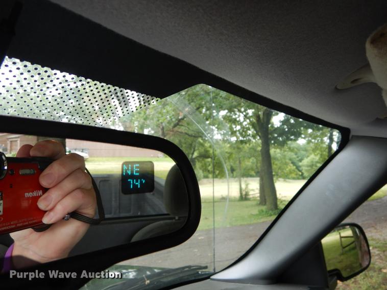 image for item DE1821 2004 Chevrolet Silverado 1500 Z71 pickup truck