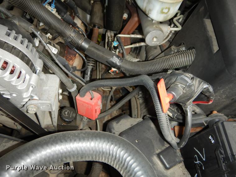 image for item DE1821 2004 Chevrolet Silverado 1500 Z71 pickup truck