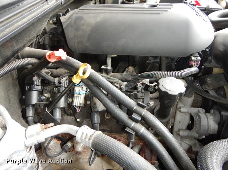 image for item DE1821 2004 Chevrolet Silverado 1500 Z71 pickup truck