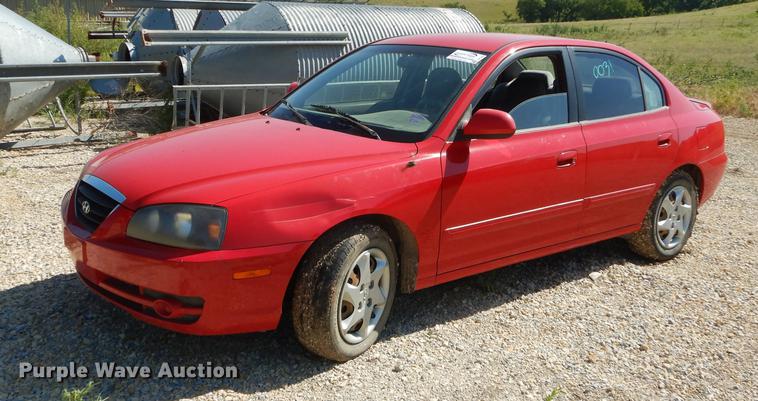 image for item DE1827 2004 Hyundai Elantra