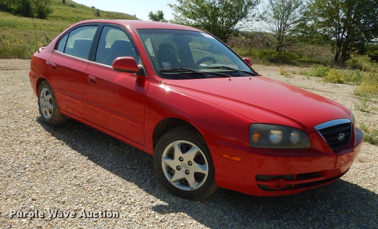 image for item DE1827 2004 Hyundai Elantra