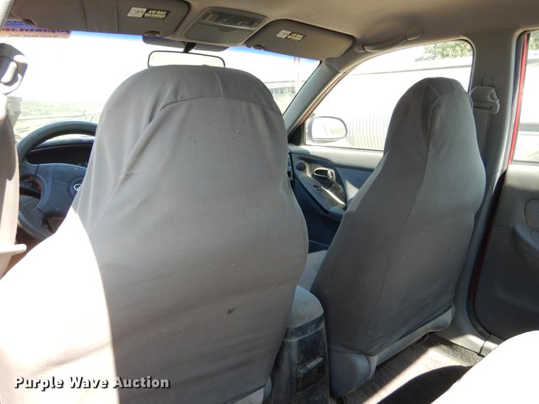 image for item DE1827 2004 Hyundai Elantra