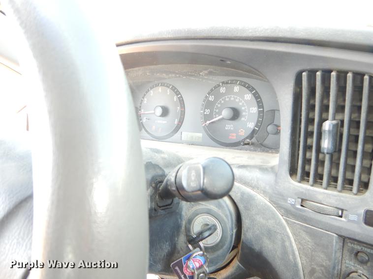 image for item DE1827 2004 Hyundai Elantra