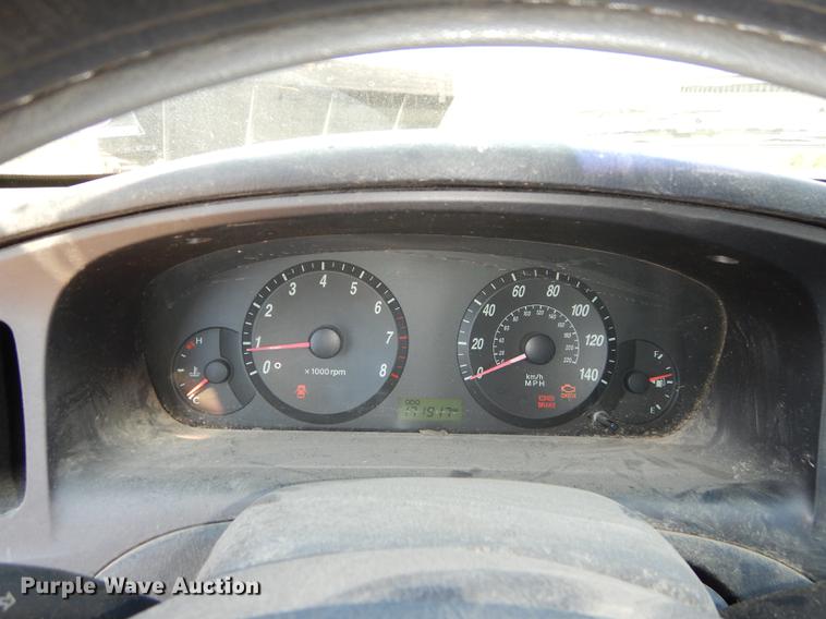 image for item DE1827 2004 Hyundai Elantra