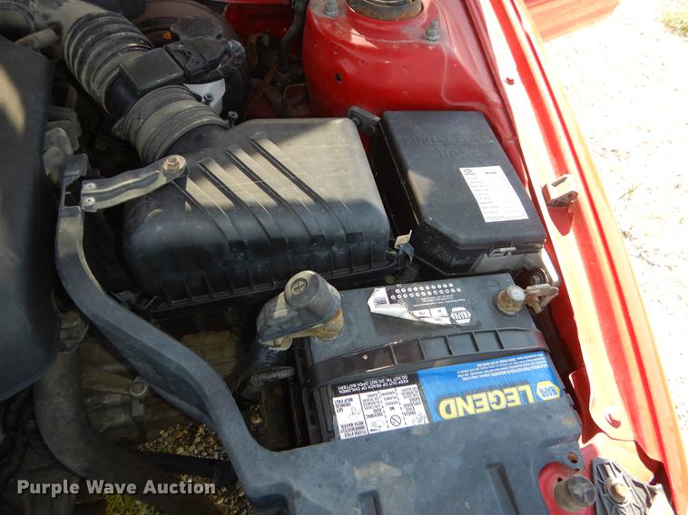 image for item DE1827 2004 Hyundai Elantra