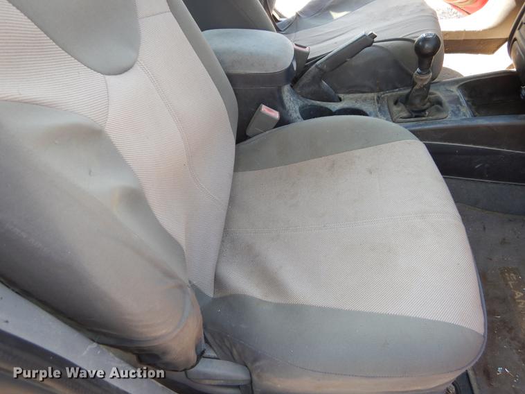 image for item DE1827 2004 Hyundai Elantra