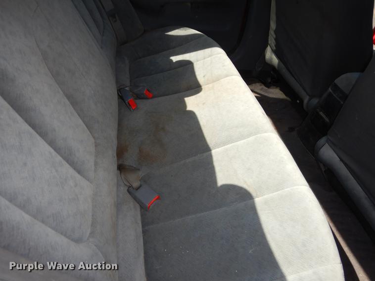 image for item DE1827 2004 Hyundai Elantra