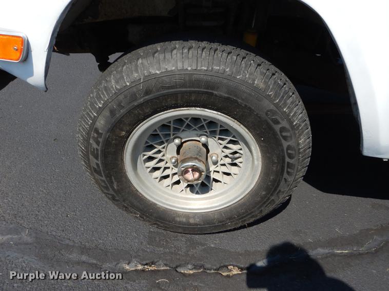 image for item DE1854 1969 Ford Bronco Sport SUV