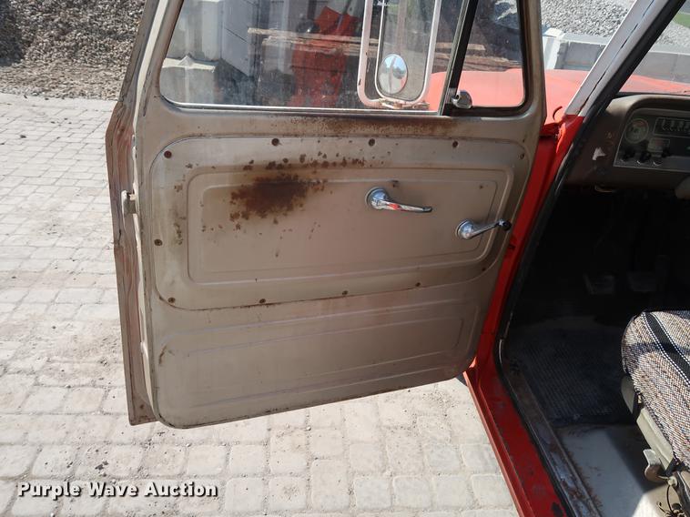 image for item DE6085 1966 Chevrolet 30 grain truck