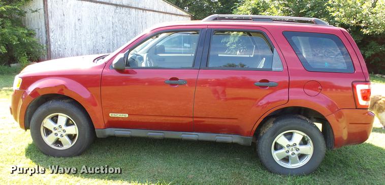 image for item DE7185 2008 Ford Escape SUV