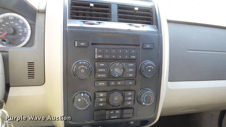 image for item DE7185 2008 Ford Escape SUV