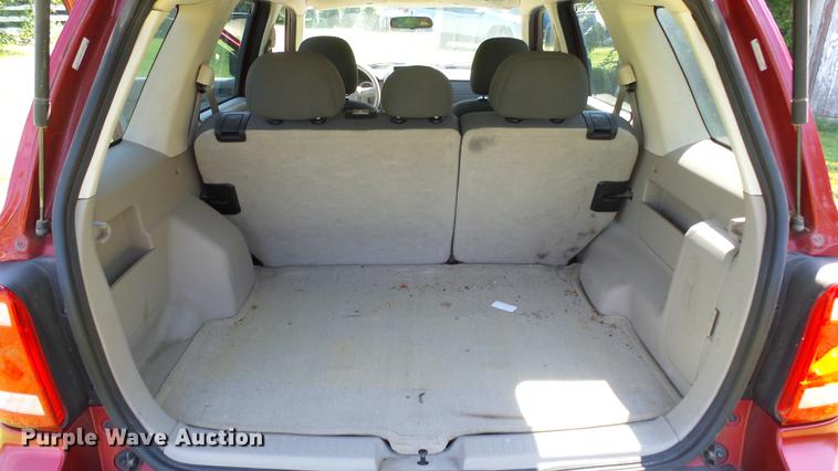 image for item DE7185 2008 Ford Escape SUV
