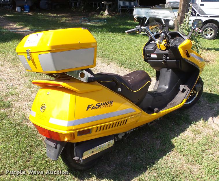 image for item DE7187 2009 Chunfeng CF250T scooter