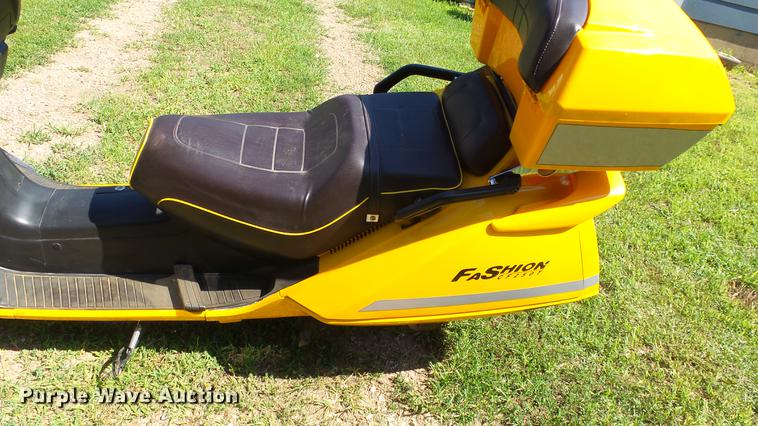 image for item DE7187 2009 Chunfeng CF250T scooter