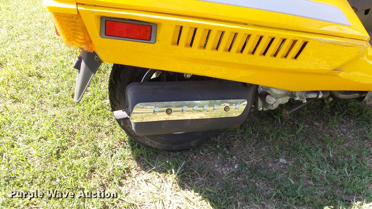 image for item DE7187 2009 Chunfeng CF250T scooter