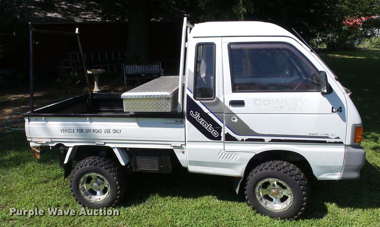 image for item DE7188 1991 Daihatsu HiJet mini truck