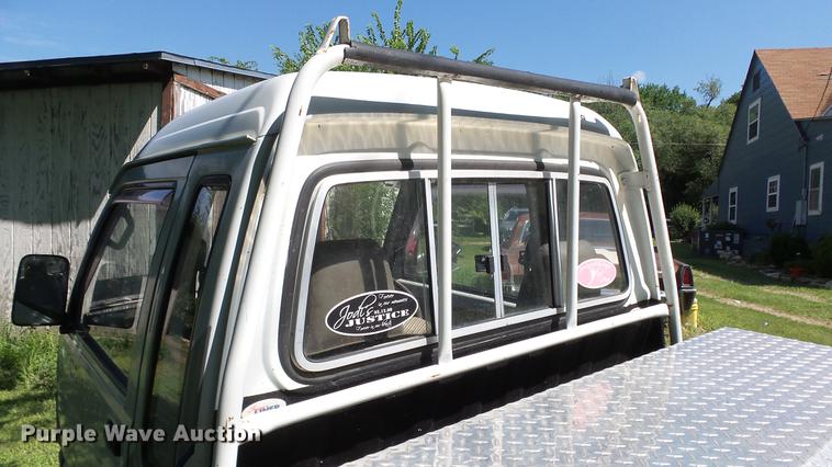 image for item DE7188 1991 Daihatsu HiJet mini truck