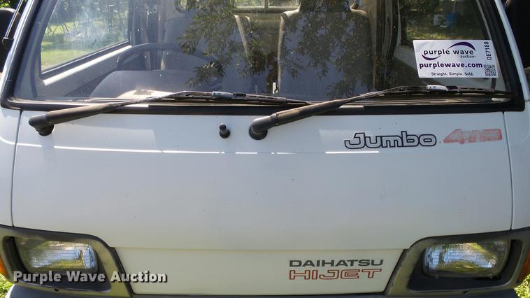 image for item DE7188 1991 Daihatsu HiJet mini truck