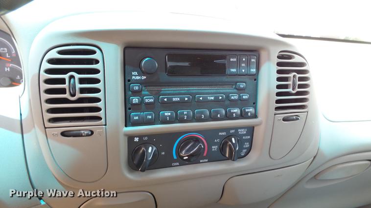 image for item DE7191 2002 Ford F150 SuperCrew pickup truck