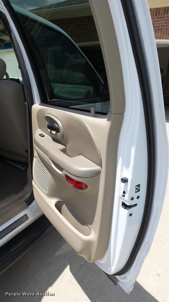 image for item DE7191 2002 Ford F150 SuperCrew pickup truck