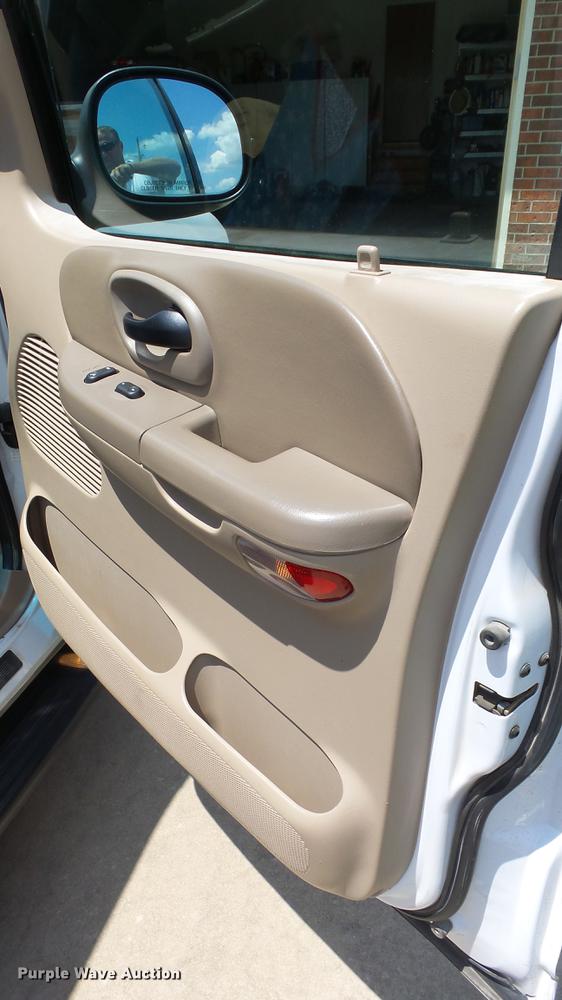 image for item DE7191 2002 Ford F150 SuperCrew pickup truck