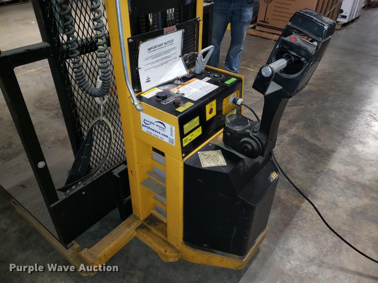 image for item DF3253 Big Joe PDBB-20-T12 man lift