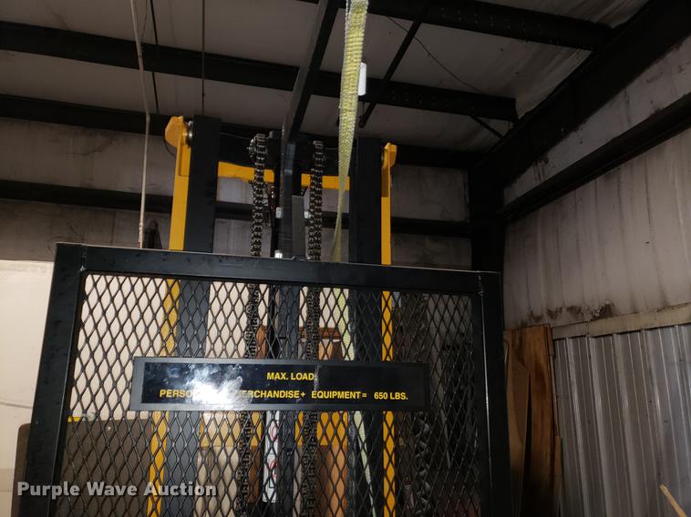 image for item DF3253 Big Joe PDBB-20-T12 man lift