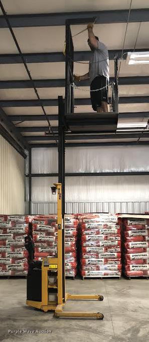 image for item DF3253 Big Joe PDBB-20-T12 man lift