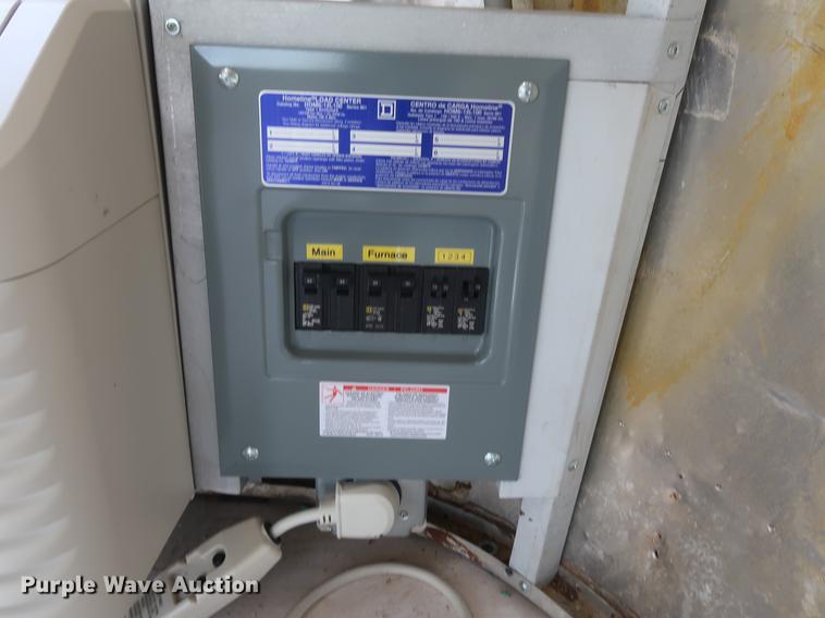 image for item DF3255 2006 Progressive flatbed trailer with office