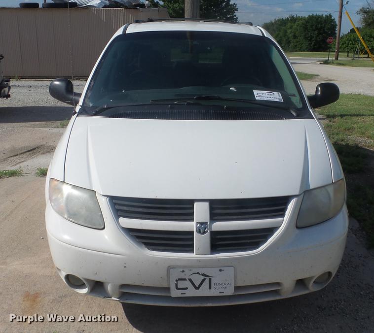 image for item DF4280 2006 Dodge Grand Caravan van