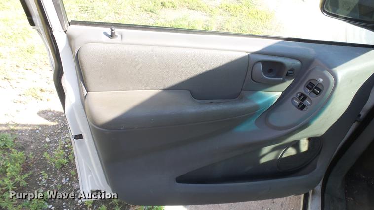 image for item DF4280 2006 Dodge Grand Caravan van